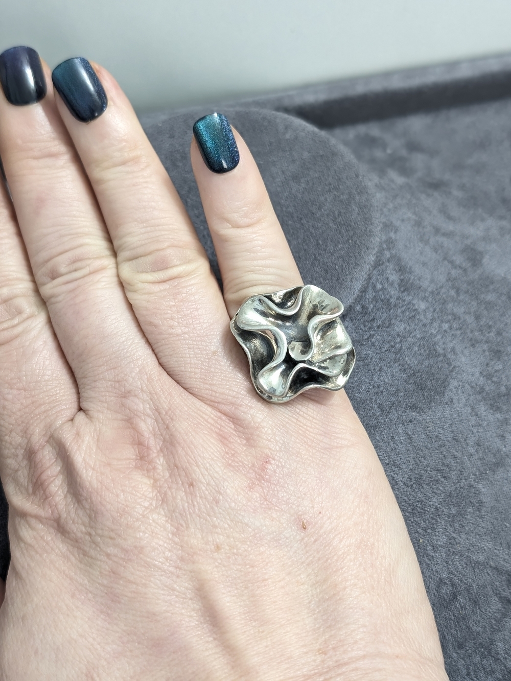 Retired Silpada Sterling Silver Modernist Blooming Flower Ruffled Ring Size 7
